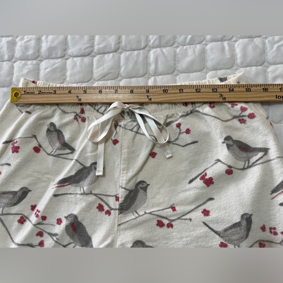 Garnet Hill | M Flannel Bird Print Pajama Set Winter Lounge - Picture 8 of 11